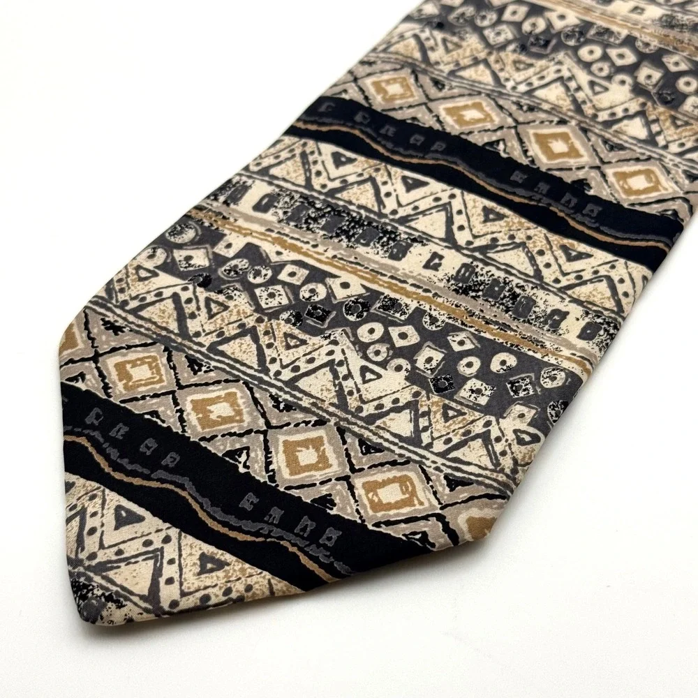 Oleg Cassini Mens Silk Tie Geometric Tribal Pattern Black Tan Made in USA 3.75in
